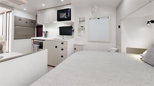 550817 image