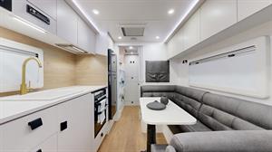 557870 image